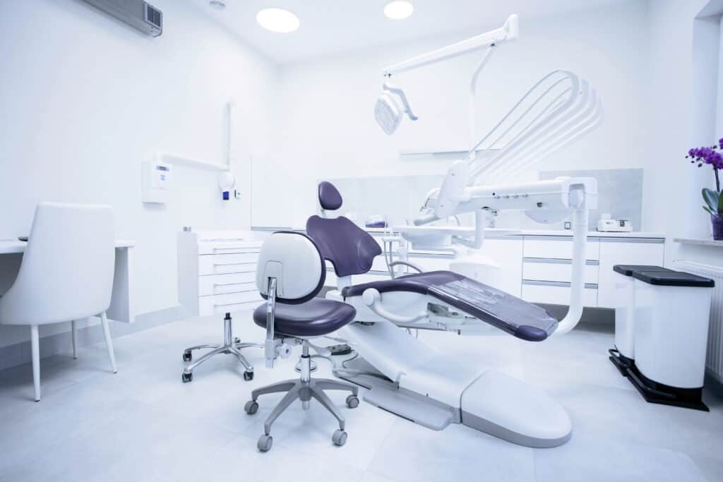 the color rendering index in Dental Clinics