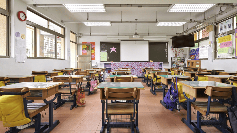 Flickering lights and buzzing sounds are also responsible for students' lack of concentration in class. 