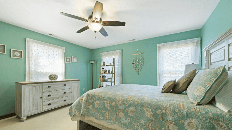 the ceiling fan use in the bedroom