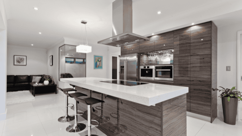 Simple and easy warm light white decoration kitchen decoration style