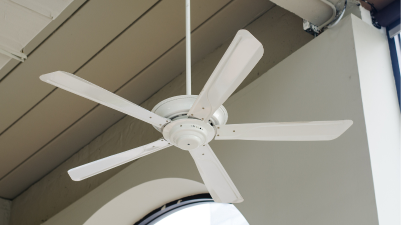 The Ultimate Guide to Ceiling Fan Direction for Year-Round Comfort