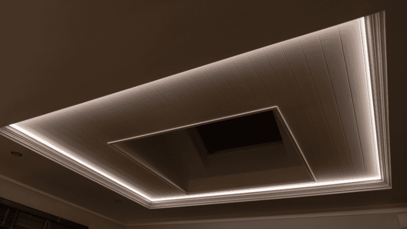 The light strip hidden in the ceiling
