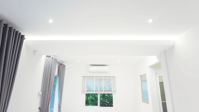 White light strips are used on the roof to create a warm and bright atmosphere.